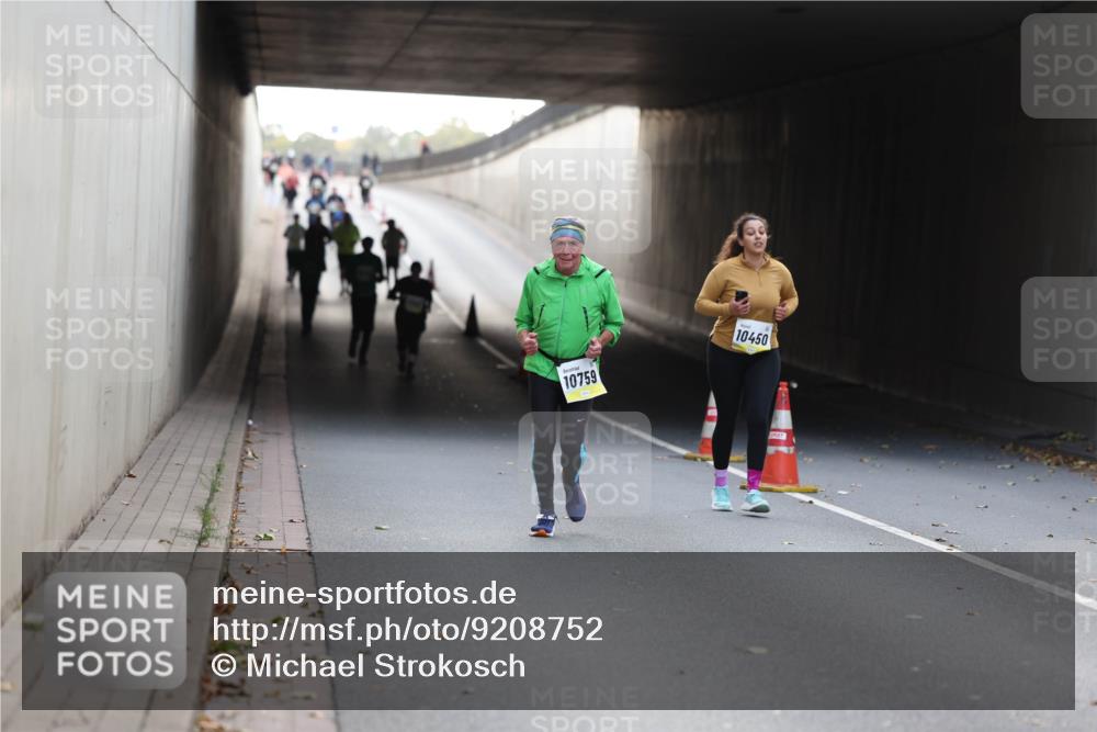 05.10.2025 - 20. swb-Marathon Bremen Michael Strokosch http://msf.ph/oto/9208752 05.10.2025 11:09:15 Laufen 10759, 10450 meine-sportfotos.de