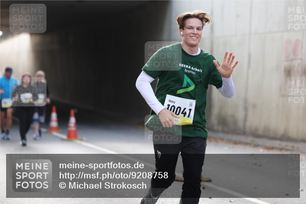 05.10.2025 - 20. swb-Marathon Bremen Michael Strokosch http://msf.ph/oto/9208758 05.10.2025 11:06:39 Laufen 10041 meine-sportfotos.de