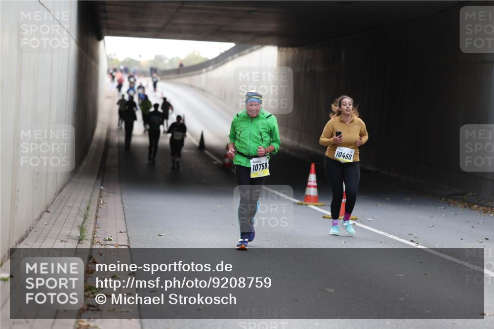 05.10.2025 - 20. swb-Marathon Bremen Michael Strokosch http://msf.ph/oto/9208759 05.10.2025 11:09:16 Laufen 10759, 10450 meine-sportfotos.de