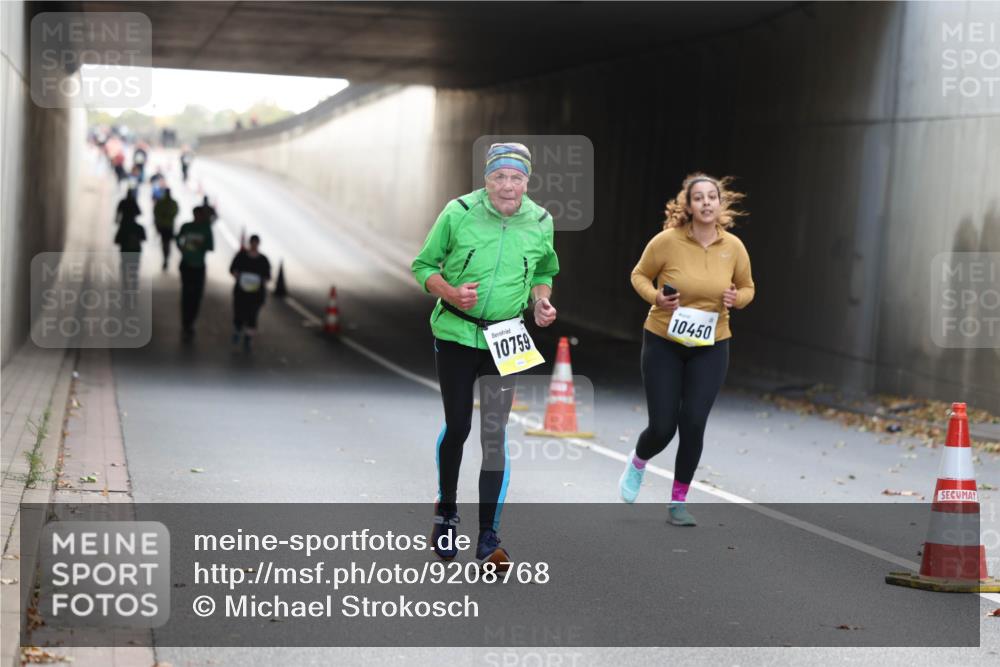 05.10.2025 - 20. swb-Marathon Bremen Michael Strokosch http://msf.ph/oto/9208768 05.10.2025 11:09:18 Laufen 10759, 10450 meine-sportfotos.de