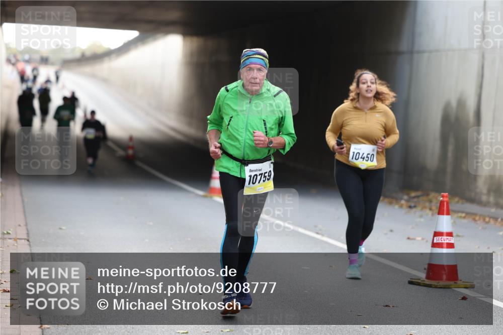 05.10.2025 - 20. swb-Marathon Bremen Michael Strokosch http://msf.ph/oto/9208777 05.10.2025 11:09:19 Laufen 10759, 10450 meine-sportfotos.de