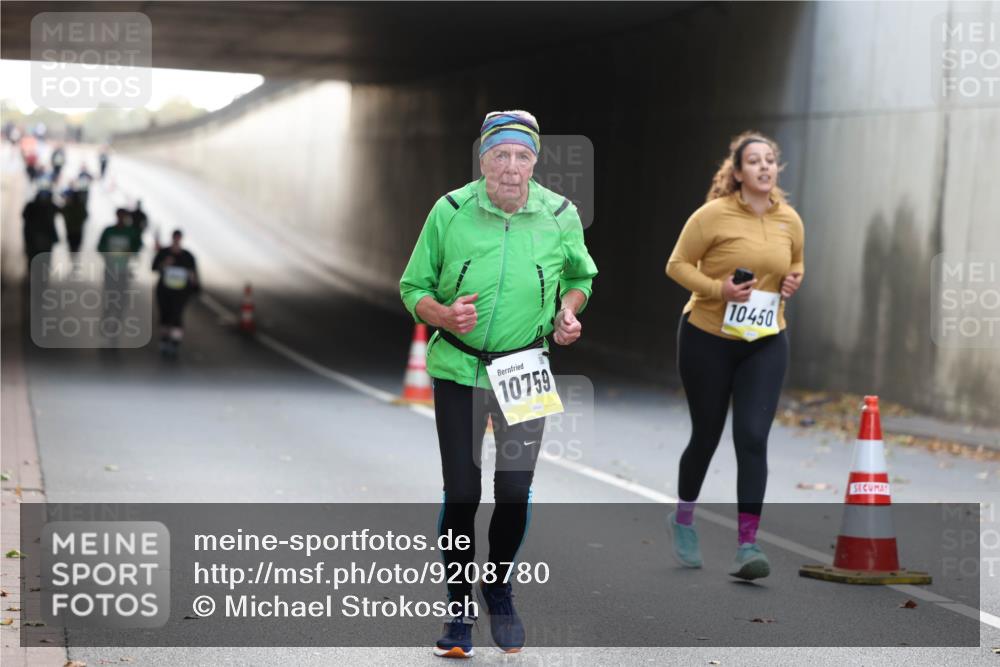 05.10.2025 - 20. swb-Marathon Bremen Michael Strokosch http://msf.ph/oto/9208780 05.10.2025 11:09:19 Laufen 10759, 10450, 9655 meine-sportfotos.de