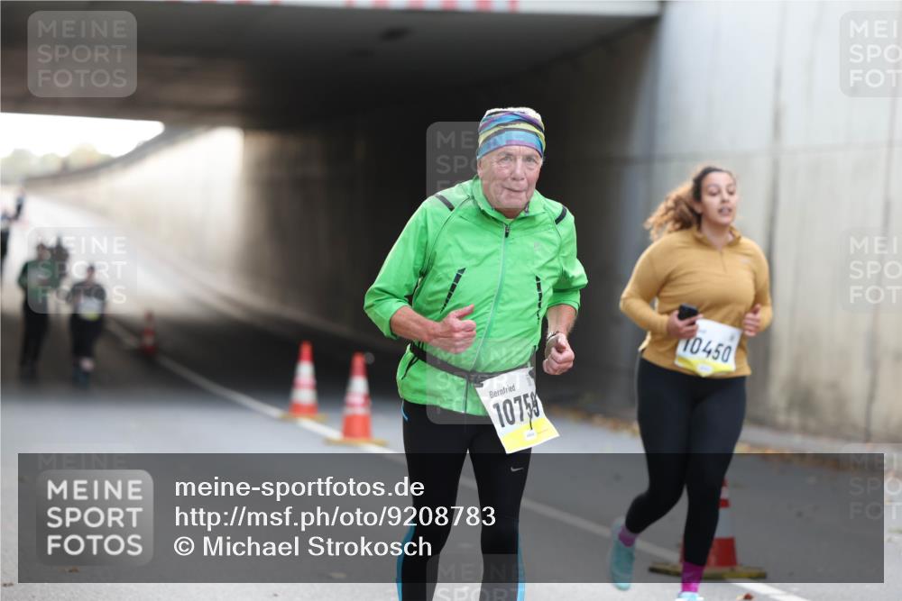 05.10.2025 - 20. swb-Marathon Bremen Michael Strokosch http://msf.ph/oto/9208783 05.10.2025 11:09:20 Laufen 10758, 10450 meine-sportfotos.de
