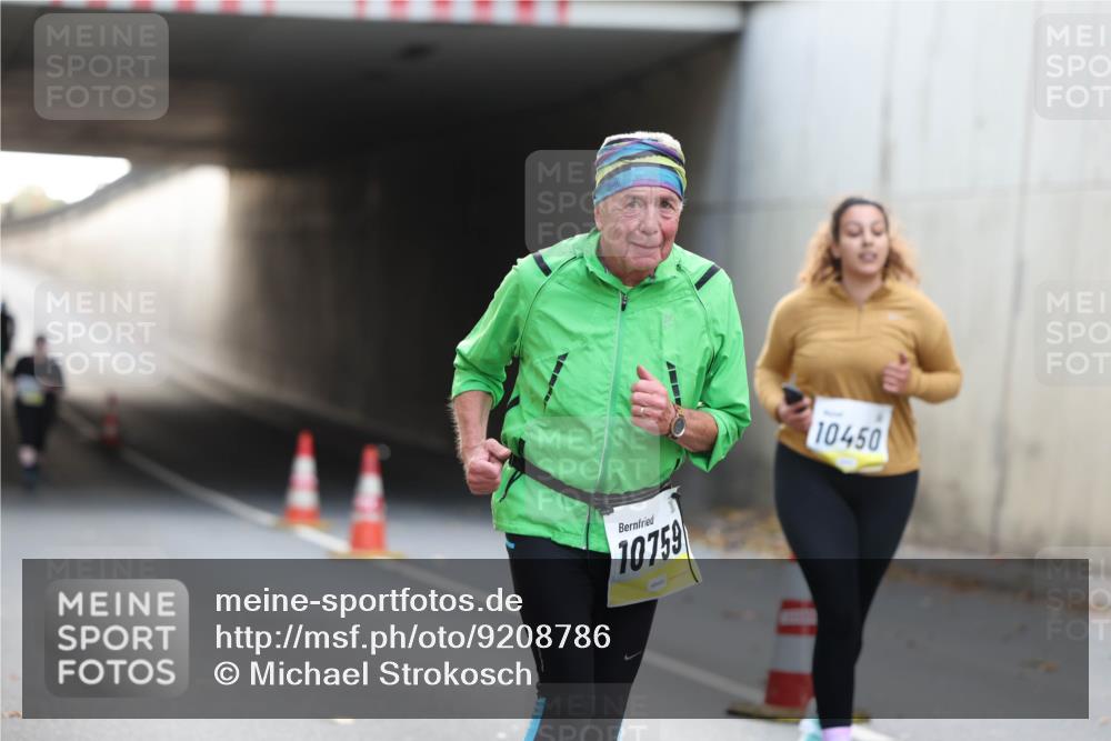 05.10.2025 - 20. swb-Marathon Bremen Michael Strokosch http://msf.ph/oto/9208786 05.10.2025 11:09:20 Laufen 10759, 10450 meine-sportfotos.de