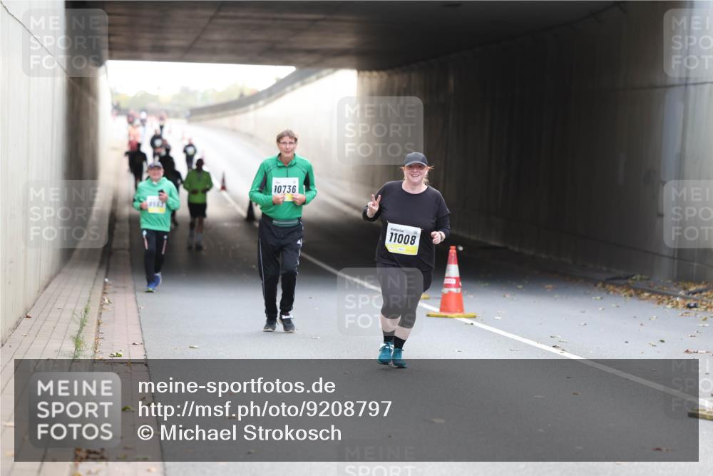 05.10.2025 - 20. swb-Marathon Bremen Michael Strokosch http://msf.ph/oto/9208797 05.10.2025 11:09:30 Laufen 9563, 10736, 11008 meine-sportfotos.de