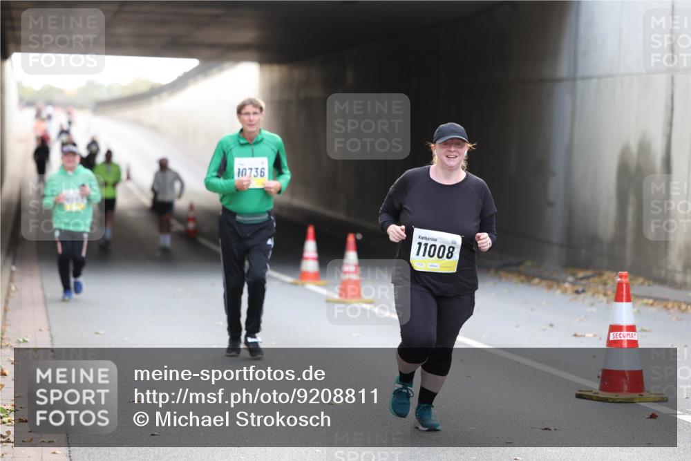 05.10.2025 - 20. swb-Marathon Bremen Michael Strokosch http://msf.ph/oto/9208811 05.10.2025 11:09:32 Laufen 10736, 11008 meine-sportfotos.de