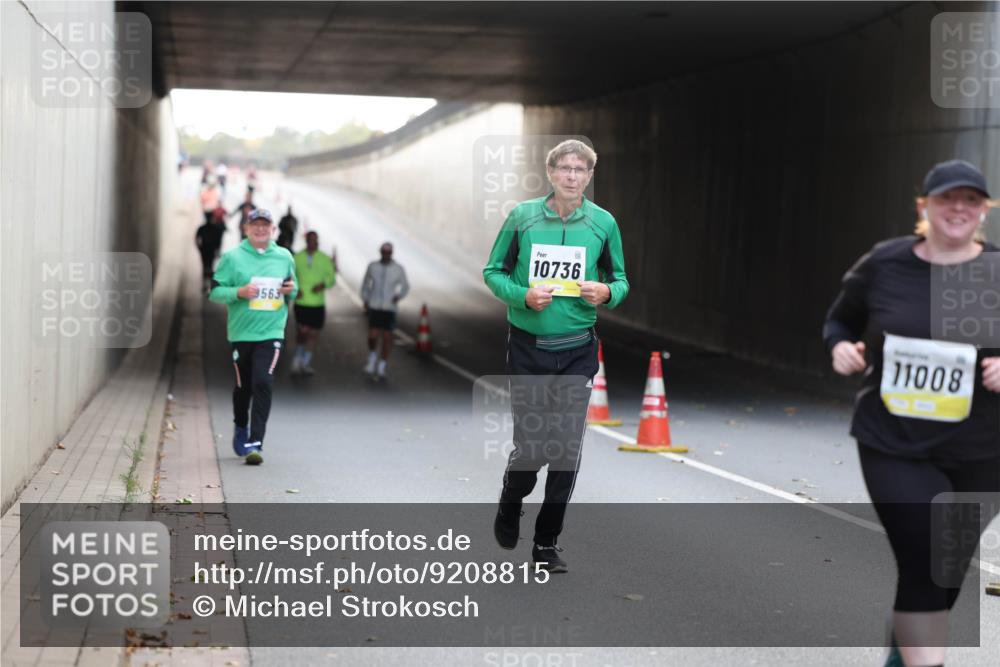 05.10.2025 - 20. swb-Marathon Bremen Michael Strokosch http://msf.ph/oto/9208815 05.10.2025 11:09:33 Laufen 563, 10736, 11008 meine-sportfotos.de