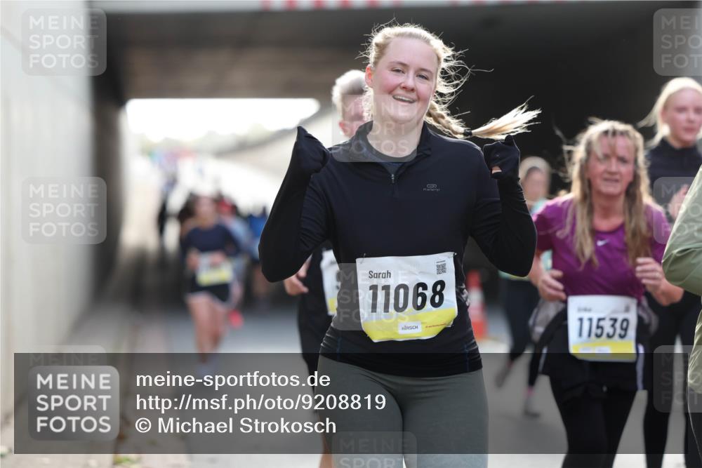 05.10.2025 - 20. swb-Marathon Bremen Michael Strokosch http://msf.ph/oto/9208819 05.10.2025 11:06:52 Laufen 11068, 11539 meine-sportfotos.de