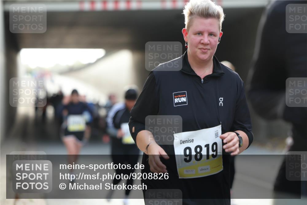 05.10.2025 - 20. swb-Marathon Bremen Michael Strokosch http://msf.ph/oto/9208826 05.10.2025 11:06:53 Laufen 9819, 02177 meine-sportfotos.de