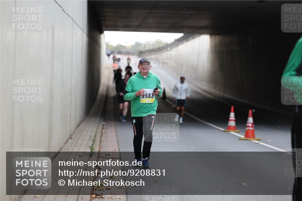 05.10.2025 - 20. swb-Marathon Bremen Michael Strokosch http://msf.ph/oto/9208831 05.10.2025 11:09:36 Laufen 9563 meine-sportfotos.de