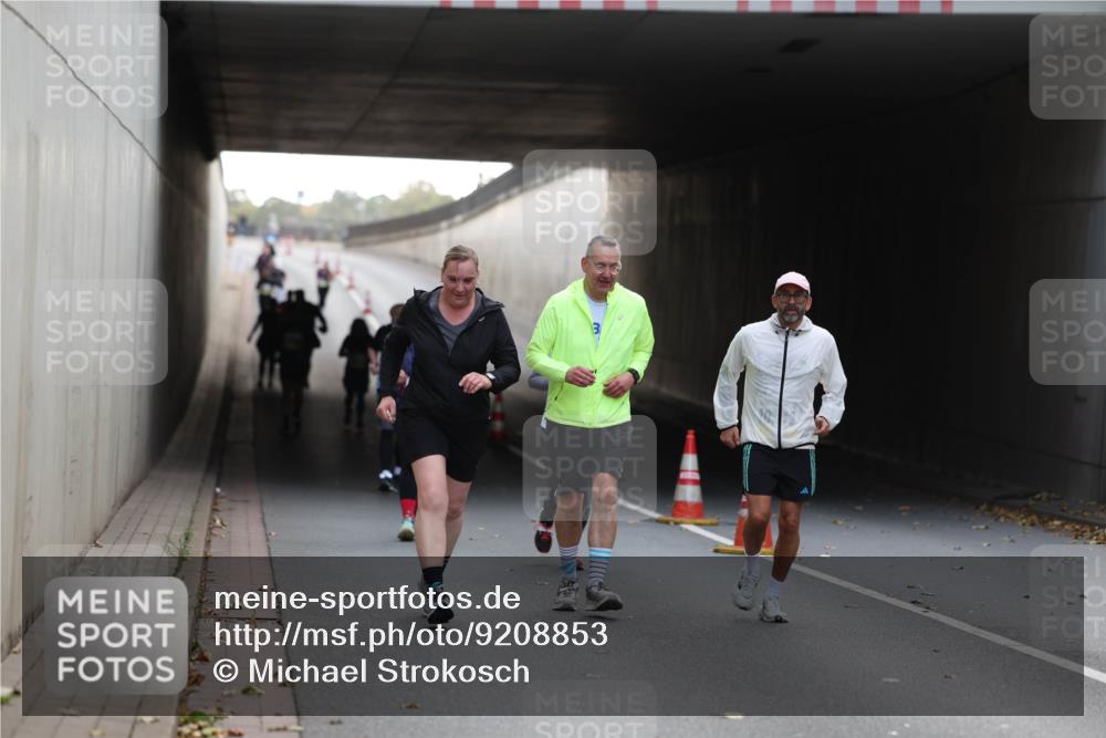 05.10.2025 - 20. swb-Marathon Bremen Michael Strokosch http://msf.ph/oto/9208853 05.10.2025 11:09:44 Laufen  meine-sportfotos.de