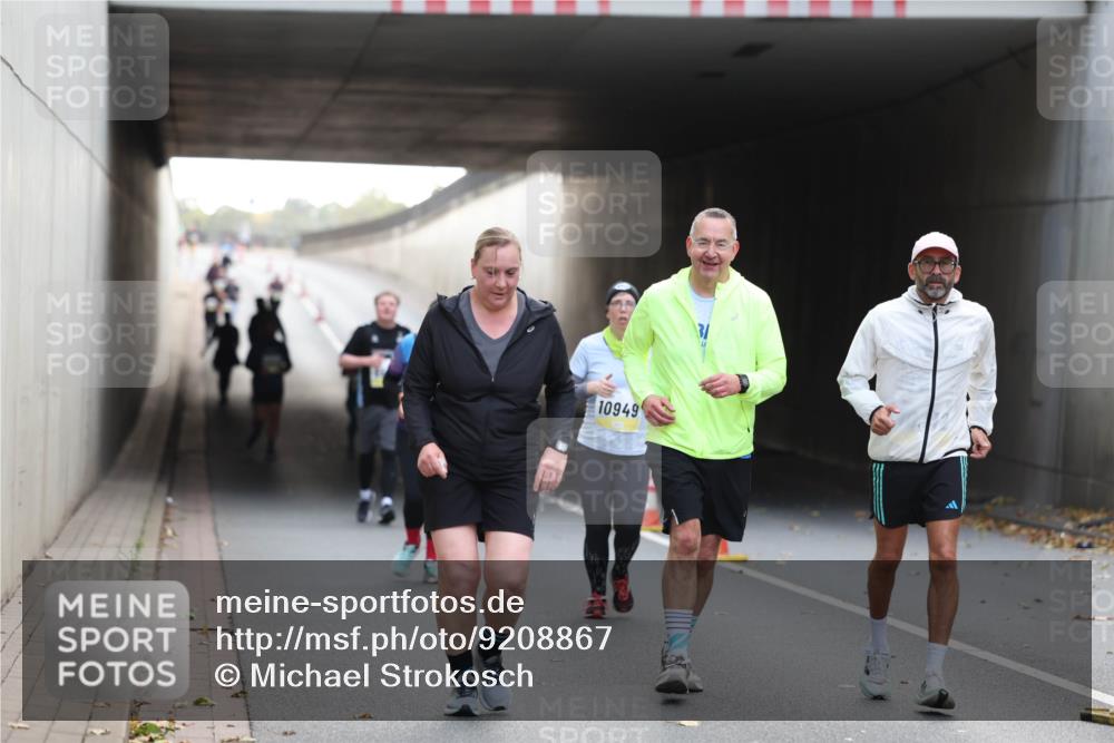 05.10.2025 - 20. swb-Marathon Bremen Michael Strokosch http://msf.ph/oto/9208867 05.10.2025 11:09:46 Laufen 10949 meine-sportfotos.de