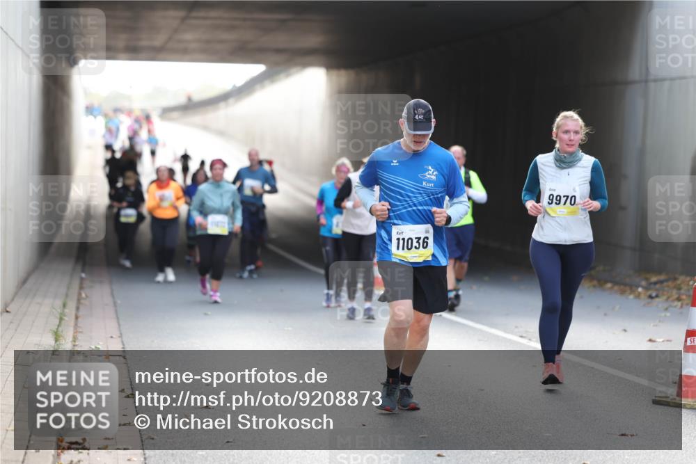 05.10.2025 - 20. swb-Marathon Bremen Michael Strokosch http://msf.ph/oto/9208873 05.10.2025 11:07:03 Laufen 11036, 9970 meine-sportfotos.de