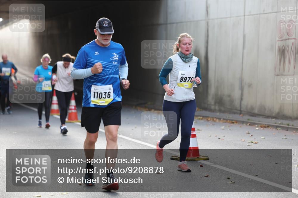 05.10.2025 - 20. swb-Marathon Bremen Michael Strokosch http://msf.ph/oto/9208878 05.10.2025 11:07:04 Laufen 4751, 11036, 9970, 00 meine-sportfotos.de