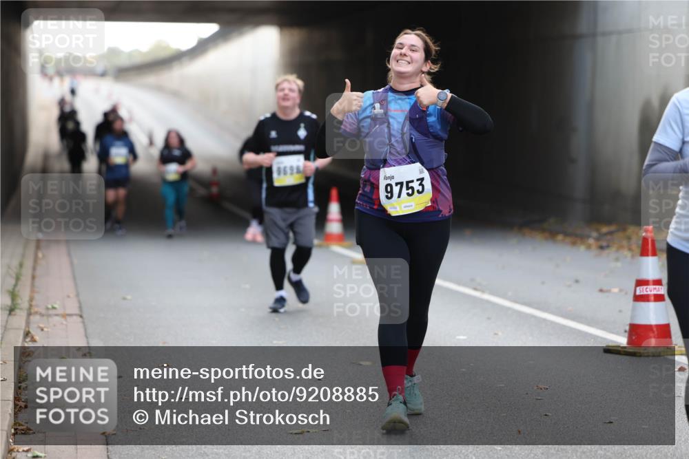 05.10.2025 - 20. swb-Marathon Bremen Michael Strokosch http://msf.ph/oto/9208885 05.10.2025 11:09:51 Laufen 969, 9753, 02332 meine-sportfotos.de
