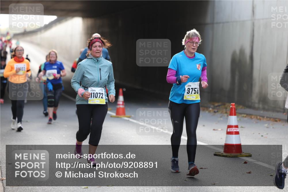 05.10.2025 - 20. swb-Marathon Bremen Michael Strokosch http://msf.ph/oto/9208891 05.10.2025 11:07:09 Laufen 07, 11072, 9756 meine-sportfotos.de
