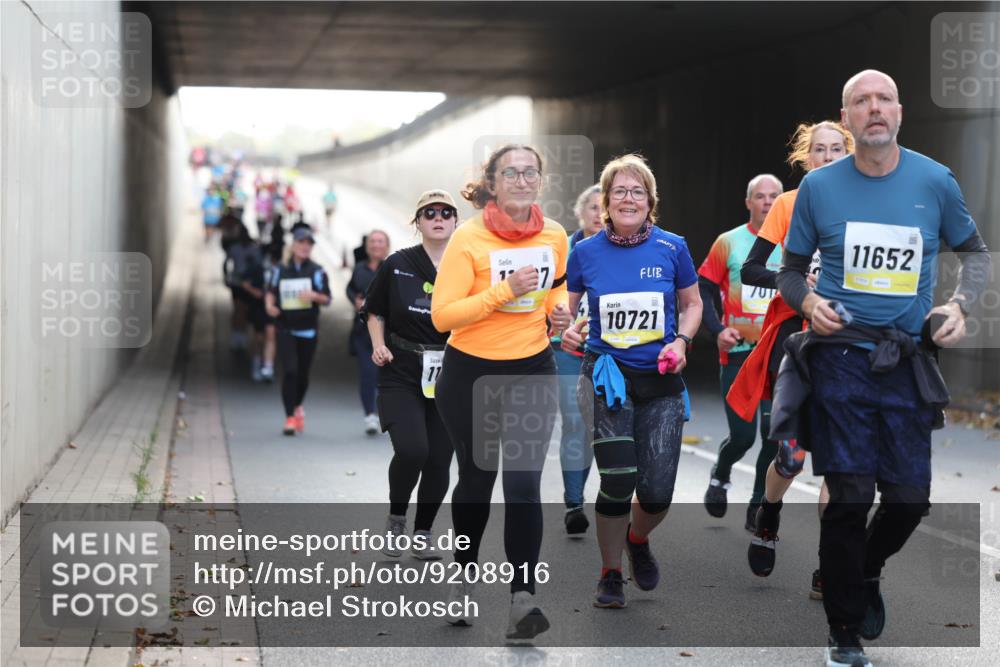 05.10.2025 - 20. swb-Marathon Bremen Michael Strokosch http://msf.ph/oto/9208916 05.10.2025 11:07:13 Laufen 11, 7, 11652, 10721 meine-sportfotos.de