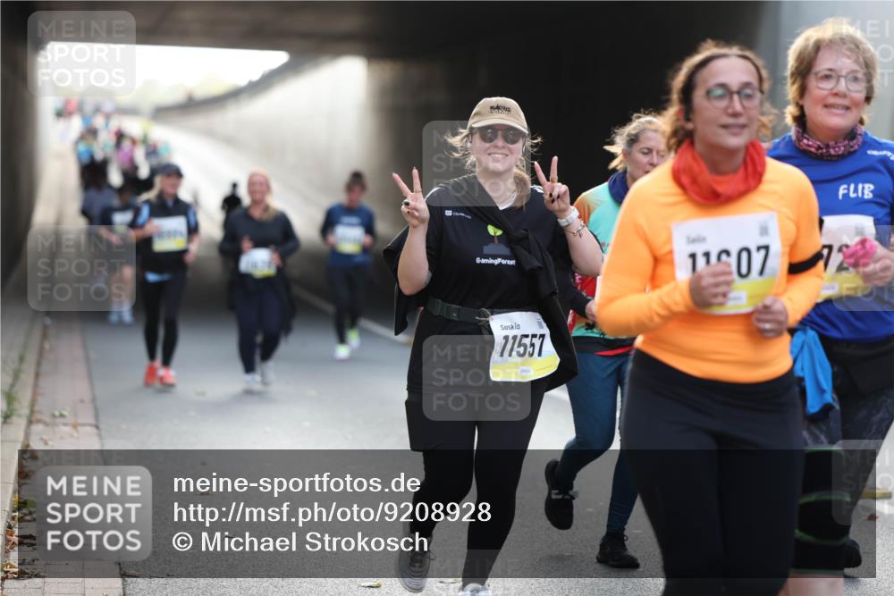 05.10.2025 - 20. swb-Marathon Bremen Michael Strokosch http://msf.ph/oto/9208928 05.10.2025 11:07:15 Laufen 1107, 72, 11557 meine-sportfotos.de