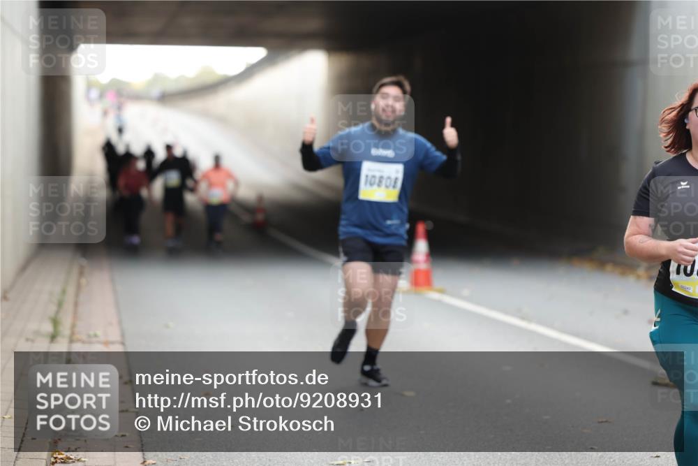 05.10.2025 - 20. swb-Marathon Bremen Michael Strokosch http://msf.ph/oto/9208931 05.10.2025 11:10:01 Laufen 10808, 02240 meine-sportfotos.de