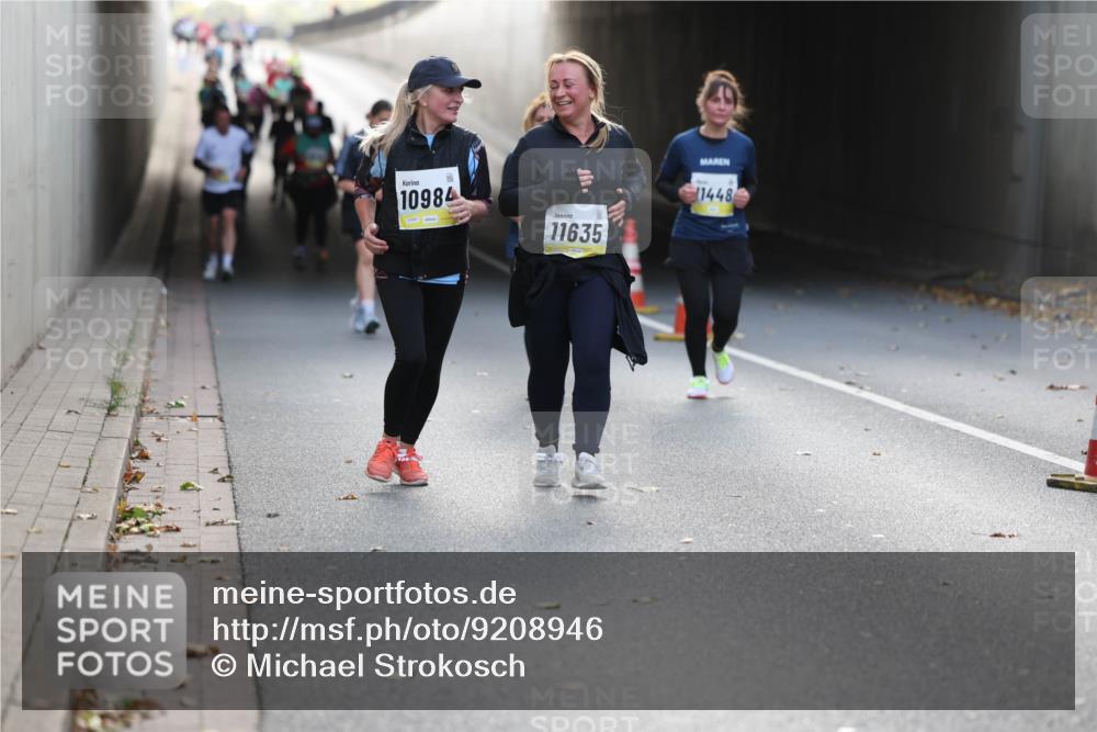05.10.2025 - 20. swb-Marathon Bremen Michael Strokosch http://msf.ph/oto/9208946 05.10.2025 11:07:19 Laufen 10984, 11635, 1448 meine-sportfotos.de