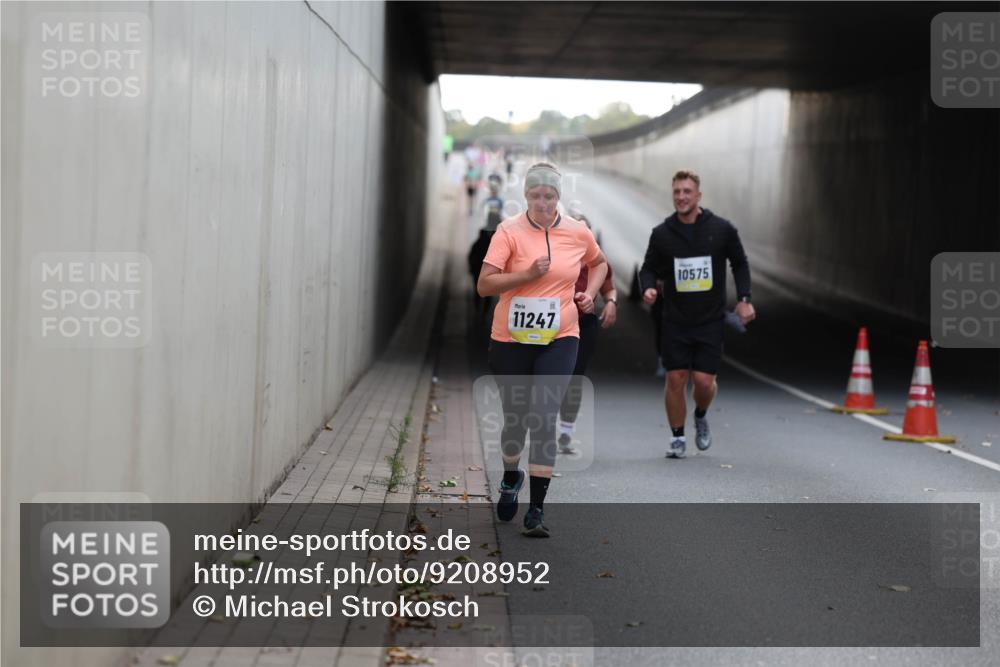 05.10.2025 - 20. swb-Marathon Bremen Michael Strokosch http://msf.ph/oto/9208952 05.10.2025 11:10:11 Laufen 11247, 10575 meine-sportfotos.de
