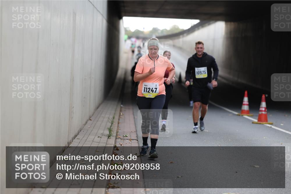 05.10.2025 - 20. swb-Marathon Bremen Michael Strokosch http://msf.ph/oto/9208958 05.10.2025 11:10:12 Laufen 11247, 10575 meine-sportfotos.de