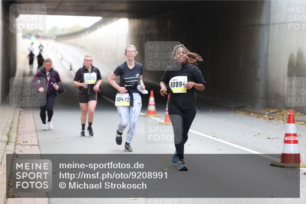 05.10.2025 - 20. swb-Marathon Bremen Michael Strokosch http://msf.ph/oto/9208991 05.10.2025 11:10:24 Laufen 11082, 2024, 10994, 10472 meine-sportfotos.de