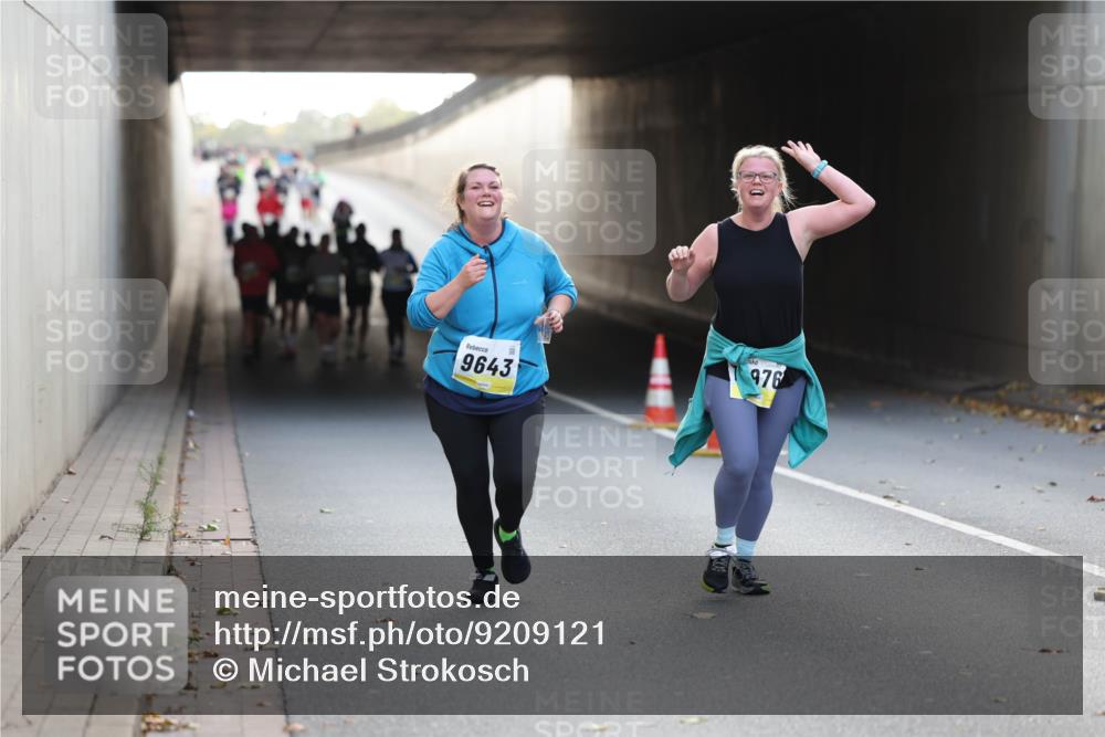 05.10.2025 - 20. swb-Marathon Bremen Michael Strokosch http://msf.ph/oto/9209121 05.10.2025 11:08:07 Laufen 9643, 976 meine-sportfotos.de