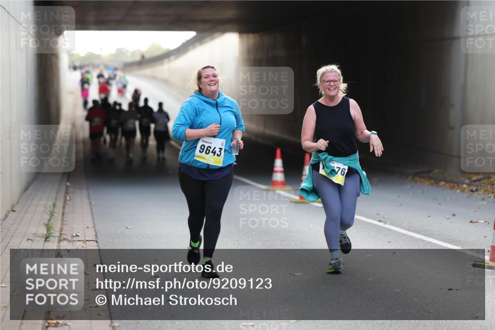 05.10.2025 - 20. swb-Marathon Bremen Michael Strokosch http://msf.ph/oto/9209123 05.10.2025 11:08:07 Laufen 9643, 76 meine-sportfotos.de