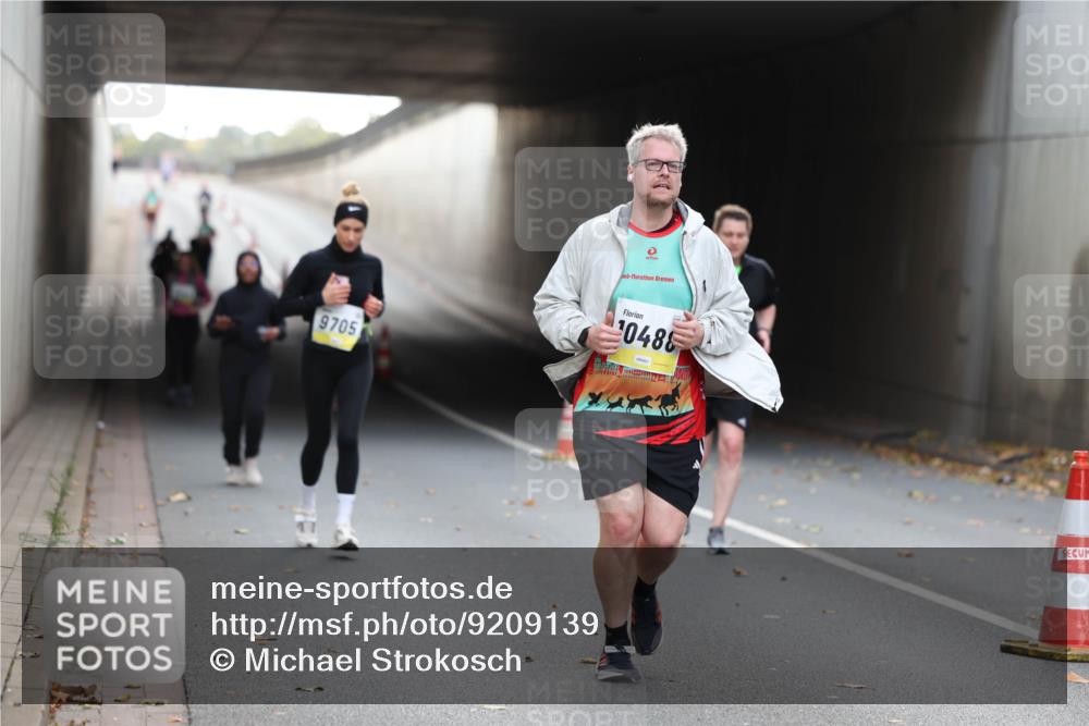 05.10.2025 - 20. swb-Marathon Bremen Michael Strokosch http://msf.ph/oto/9209139 05.10.2025 11:11:49 Laufen 9705, 0486 meine-sportfotos.de