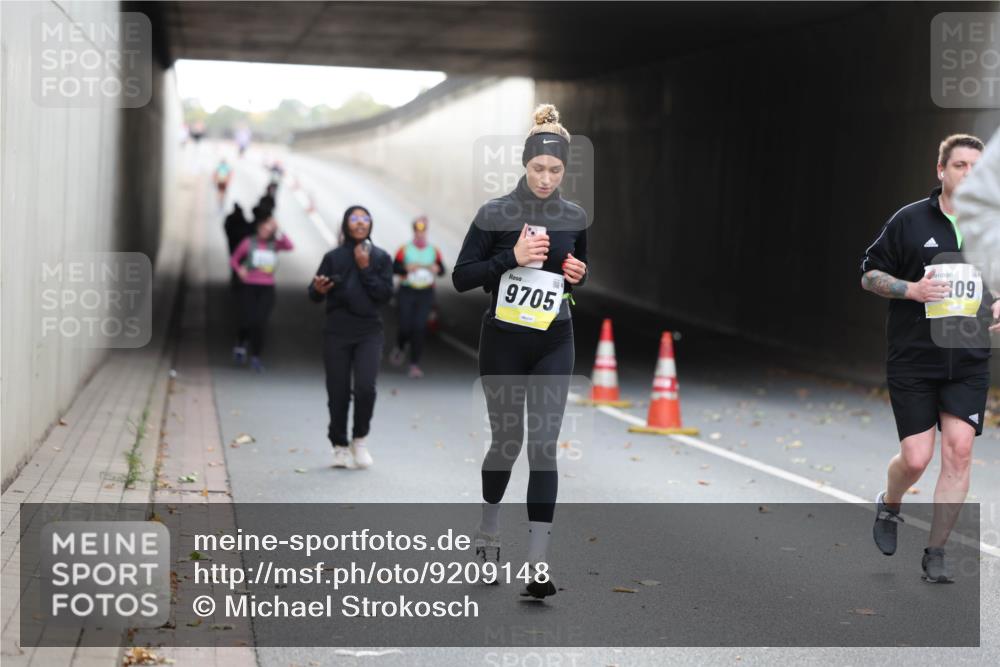 05.10.2025 - 20. swb-Marathon Bremen Michael Strokosch http://msf.ph/oto/9209148 05.10.2025 11:11:51 Laufen 9705, 09 meine-sportfotos.de