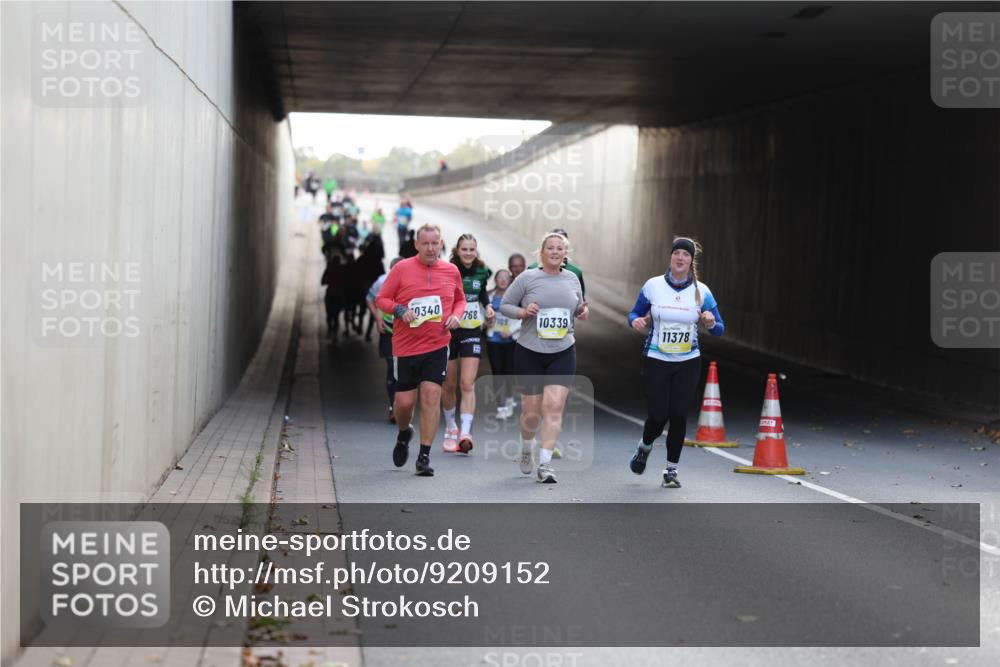 05.10.2025 - 20. swb-Marathon Bremen Michael Strokosch http://msf.ph/oto/9209152 05.10.2025 11:08:19 Laufen 0340, 768, 7105, 10339, 11378 meine-sportfotos.de