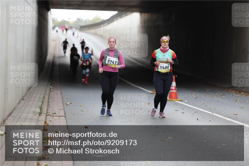 05.10.2025 - 20. swb-Marathon Bremen Michael Strokosch http://msf.ph/oto/9209173 05.10.2025 11:12:00 Laufen 9247, 11480 meine-sportfotos.de