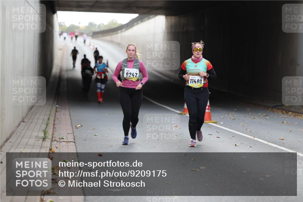 05.10.2025 - 20. swb-Marathon Bremen Michael Strokosch http://msf.ph/oto/9209175 05.10.2025 11:12:00 Laufen 9247, 2, 11480 meine-sportfotos.de