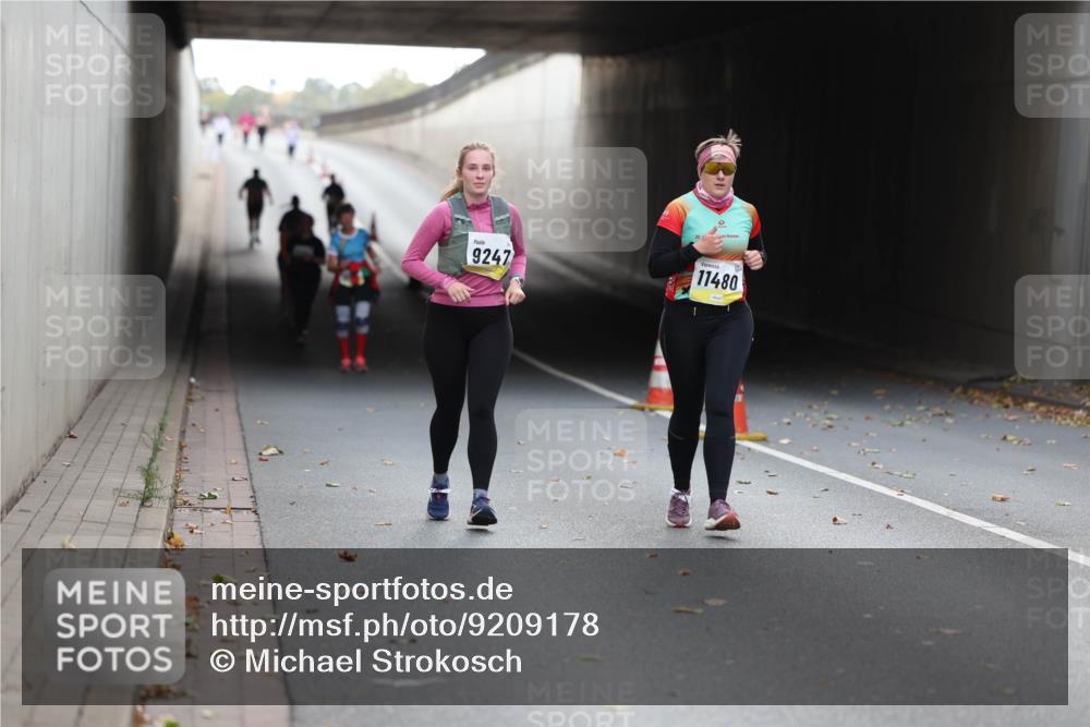 05.10.2025 - 20. swb-Marathon Bremen Michael Strokosch http://msf.ph/oto/9209178 05.10.2025 11:12:00 Laufen 9247, 11480 meine-sportfotos.de