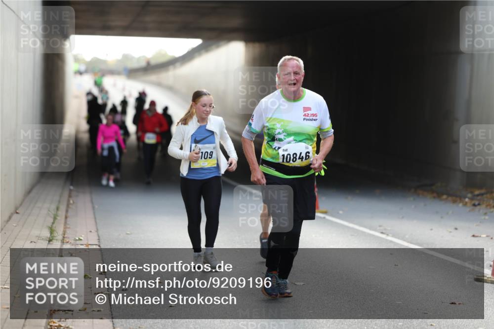 05.10.2025 - 20. swb-Marathon Bremen Michael Strokosch http://msf.ph/oto/9209196 05.10.2025 11:08:30 Laufen 109, 42, 195, 10846 meine-sportfotos.de