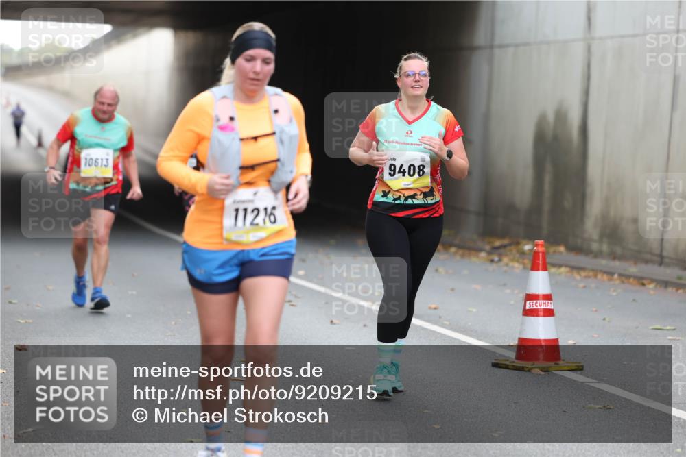 05.10.2025 - 20. swb-Marathon Bremen Michael Strokosch http://msf.ph/oto/9209215 05.10.2025 11:12:23 Laufen 10613, 11216, 20, 9408 meine-sportfotos.de