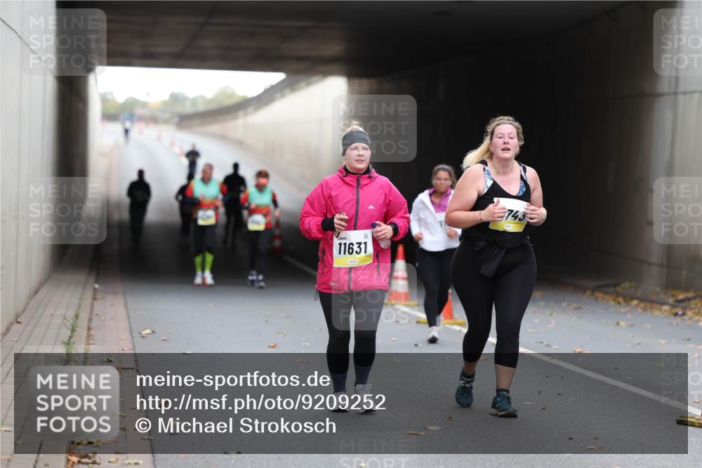 05.10.2025 - 20. swb-Marathon Bremen Michael Strokosch http://msf.ph/oto/9209252 05.10.2025 11:13:08 Laufen 11631, 743 meine-sportfotos.de