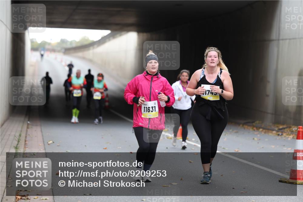 05.10.2025 - 20. swb-Marathon Bremen Michael Strokosch http://msf.ph/oto/9209253 05.10.2025 11:13:08 Laufen 11631, 1745 meine-sportfotos.de