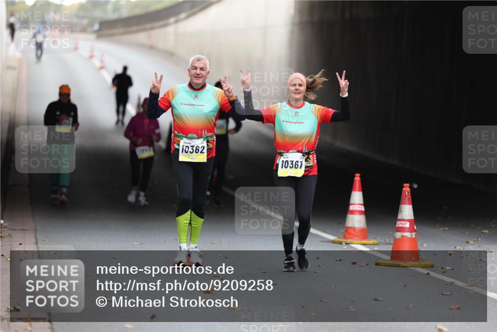 05.10.2025 - 20. swb-Marathon Bremen Michael Strokosch http://msf.ph/oto/9209258 05.10.2025 11:13:13 Laufen 20, 10362, 10361 meine-sportfotos.de