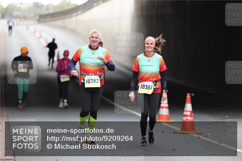 05.10.2025 - 20. swb-Marathon Bremen Michael Strokosch http://msf.ph/oto/9209264 05.10.2025 11:13:15 Laufen 20, 20, 10362, 10361 meine-sportfotos.de