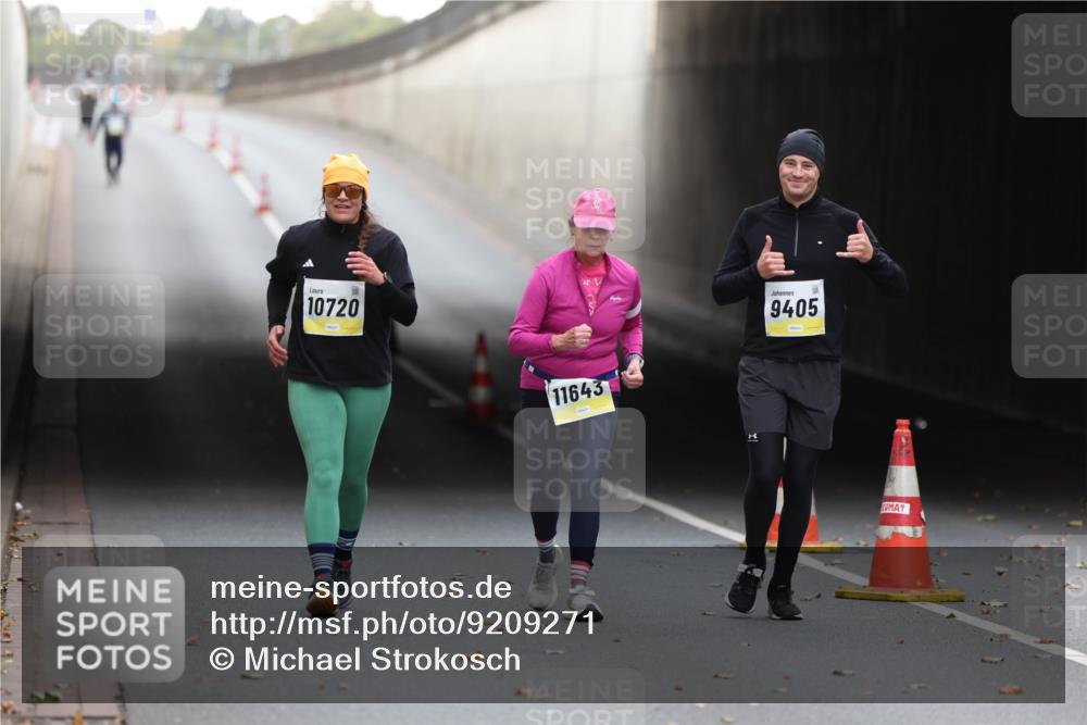 05.10.2025 - 20. swb-Marathon Bremen Michael Strokosch http://msf.ph/oto/9209271 05.10.2025 11:13:22 Laufen 10720, 11643, 9405 meine-sportfotos.de