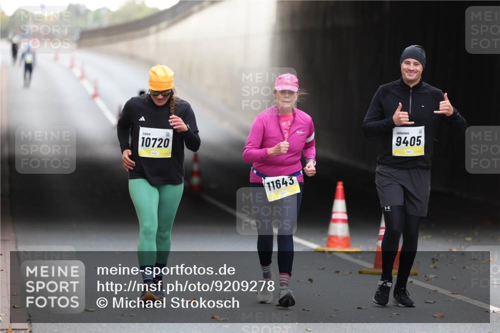 05.10.2025 - 20. swb-Marathon Bremen Michael Strokosch http://msf.ph/oto/9209278 05.10.2025 11:13:23 Laufen 10720, 9405, 11643 meine-sportfotos.de