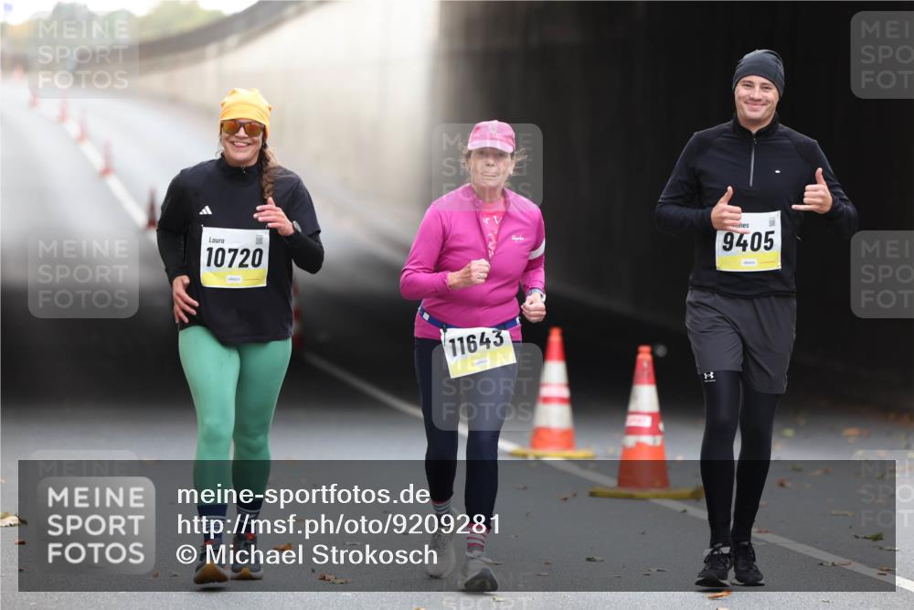 05.10.2025 - 20. swb-Marathon Bremen Michael Strokosch http://msf.ph/oto/9209281 05.10.2025 11:13:24 Laufen 10720, 9405, 11643 meine-sportfotos.de