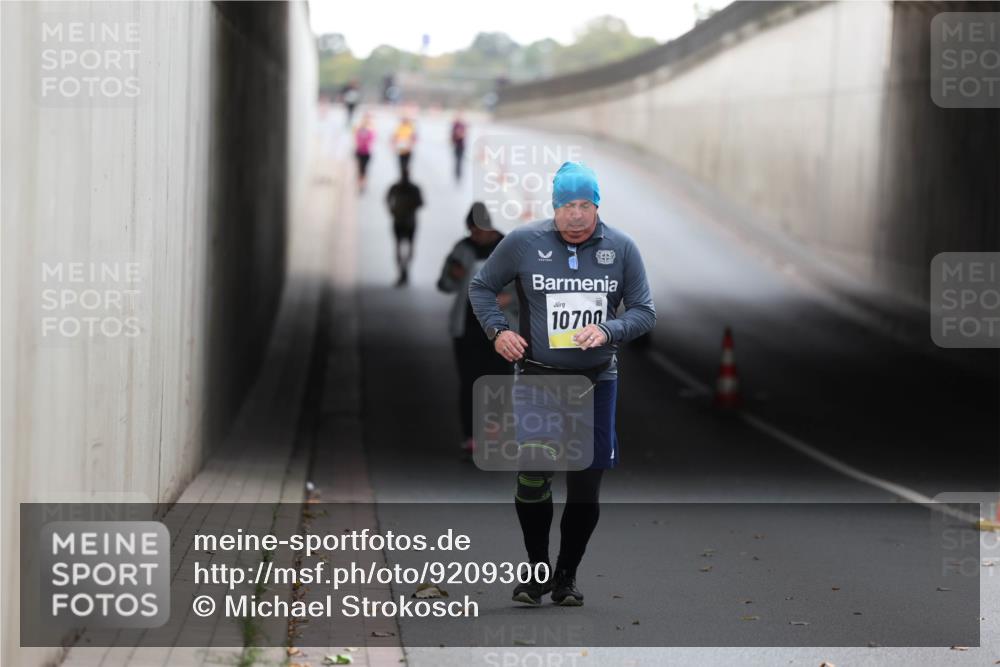05.10.2025 - 20. swb-Marathon Bremen Michael Strokosch http://msf.ph/oto/9209300 05.10.2025 11:14:17 Laufen 10700 meine-sportfotos.de