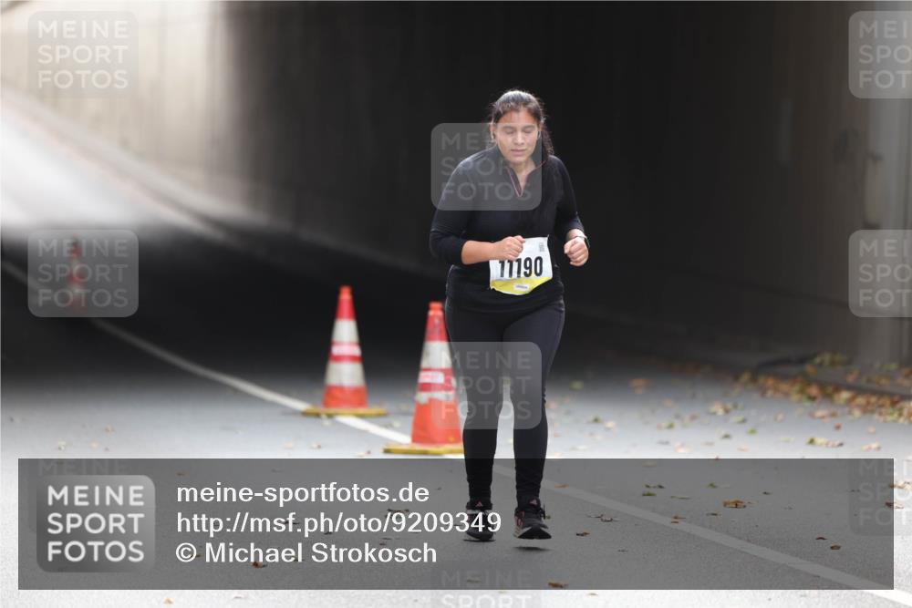 05.10.2025 - 20. swb-Marathon Bremen Michael Strokosch http://msf.ph/oto/9209349 05.10.2025 11:15:33 Laufen 11190 meine-sportfotos.de