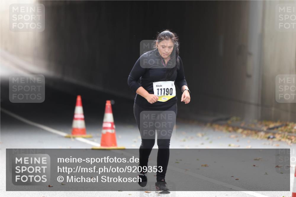 05.10.2025 - 20. swb-Marathon Bremen Michael Strokosch http://msf.ph/oto/9209353 05.10.2025 11:15:34 Laufen 11190 meine-sportfotos.de