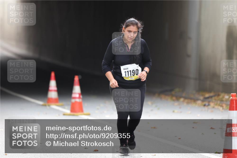 05.10.2025 - 20. swb-Marathon Bremen Michael Strokosch http://msf.ph/oto/9209355 05.10.2025 11:15:34 Laufen 11190 meine-sportfotos.de