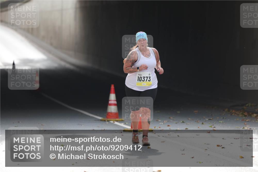 05.10.2025 - 20. swb-Marathon Bremen Michael Strokosch http://msf.ph/oto/9209412 05.10.2025 11:17:20 Laufen 10373 meine-sportfotos.de