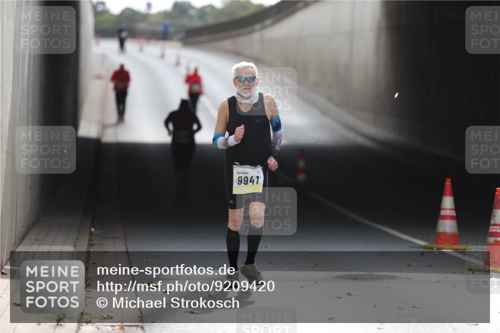 05.10.2025 - 20. swb-Marathon Bremen Michael Strokosch http://msf.ph/oto/9209420 05.10.2025 11:17:33 Laufen 9941 meine-sportfotos.de